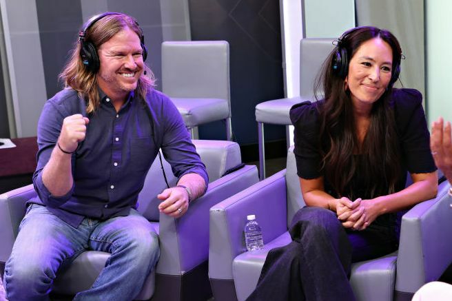 hoda kotb, magnolia's chip ve joanna gaines ile siriusxm'in new york city akvaryum stüdyosunda bir Today Show radyo etkinliğine ev sahipliği yapıyor