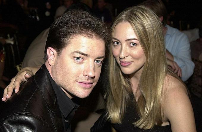 brendan fraser ve afton smith, 2001 mtv film ödülleri sırasında los angeles, kaliforniya, amerika birleşik devletleri'nin sahne arkasında fotoğraf jeff kravitzfilmmagic, inc.