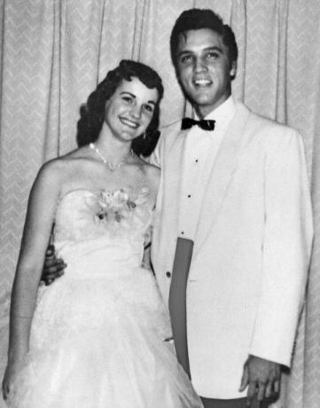 Elvis Presley ve Dixie Locke, Memphis'teki baloda, 1955