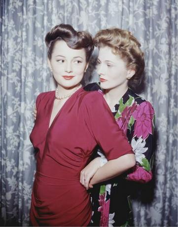 Olivia de Havilland ve Joan Fontaine'in yabancılaşması