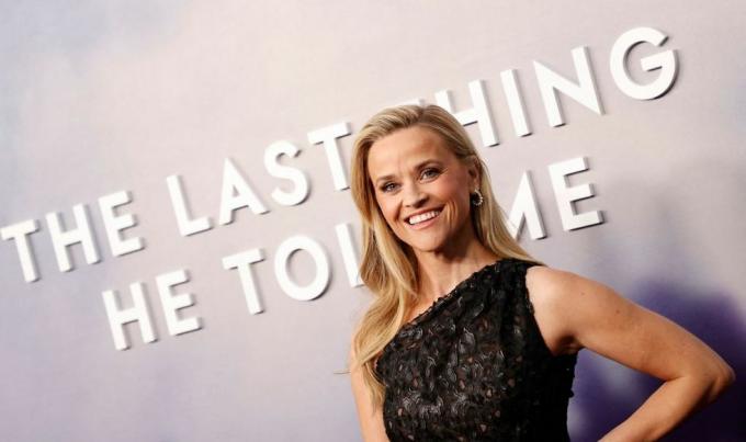 ABD'li aktris Reese Witherspoon, Apple TV'ye geldi The Last Things that bana bruin regency'deki prömiyerini yaptı. Westwood, Kaliforniya'da tiyatro, 13 Nisan 2023'te fotoğraf: michael tran afp fotoğraf: michael tranafp via getty Görüntüler