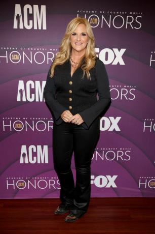 Nashville, Tennessee 23 Ağustos Trisha Yearwood 16. yıllık country müzik akademisi ödül törenine katıldı 23 Ağustos 2023'te Nashville, Tennessee'deki Ryman Oditoryumunda fotoğraf: Terry Wyattgetty ACM için resimler