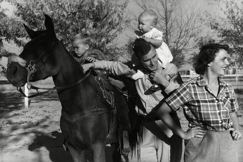 george, pauline, barbara çalı ve george h.w. çalı