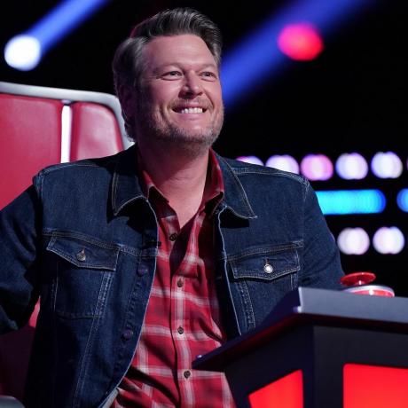 'The Voice' 2022 koçu ve country müzik şarkıcısı Blake Shelton, seçmeler sırasında eşi Gwen Stefani ile birlikte