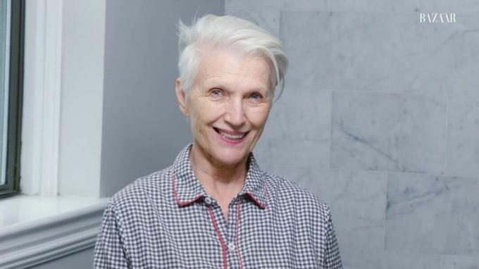 Maye Musk'ın Gece Cilt Bakım Rutini için ön izleme | Benimle Yatağa Git