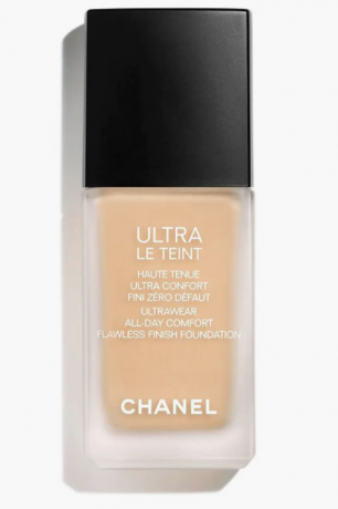  Chanel Ultra Le Teint Kusursuz Finish Fondöten 